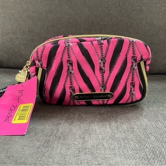 BetseyJohnson Pink & Black Zippered Makeup Cosmetics Bag - Picture 1 of 9